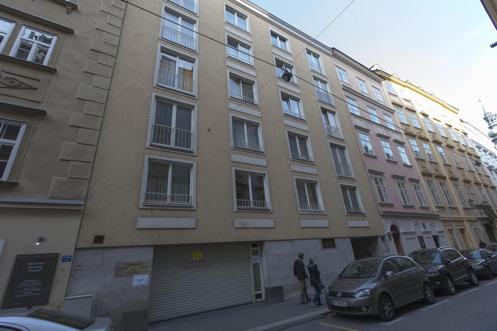 Apartment Heart Of - *